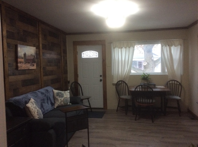 Building Photo - 39 Oakland St