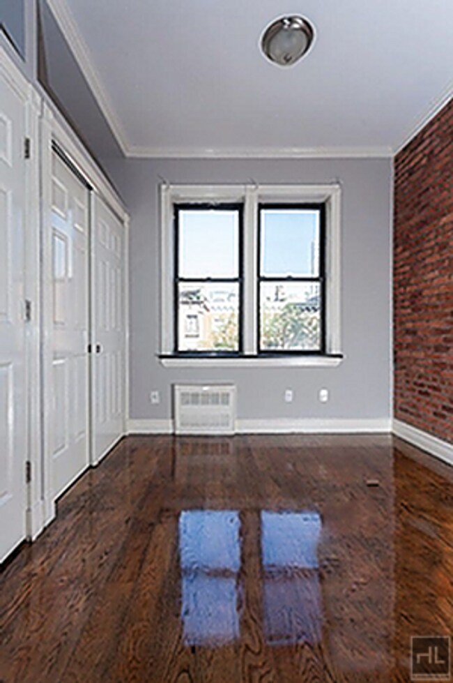 Foto del edificio - W 14TH ST.