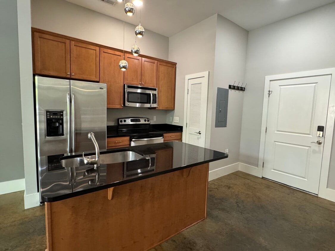 Primary Photo - 1 Bedroom | 1.5 Bathroom Downtown Raleigh ...