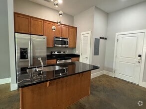 Building Photo - 444 S Blount St