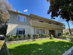 Building Photo - 1280 Laurel Ave