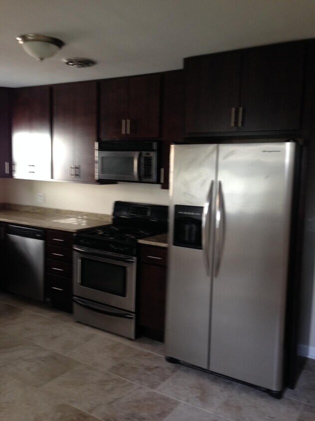 Foto principal - 6546 N Seeley Ave