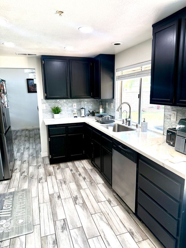 Foto del edificio - 15645 Isleta Ln
