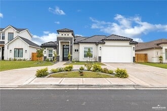 Building Photo - 16 E St