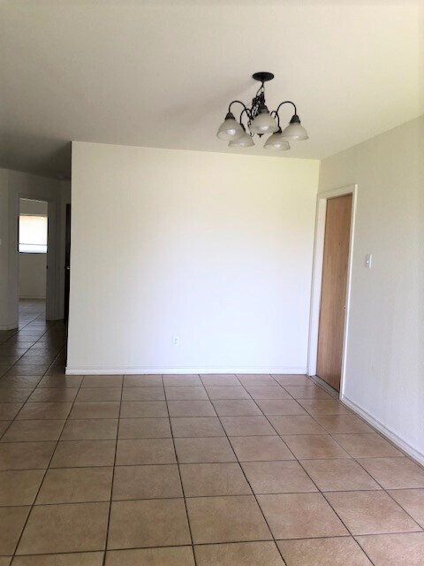 Comedor - 215 N McCampbell St