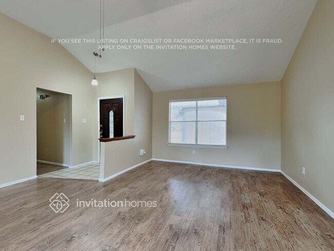 Foto del edificio - 4815 Diehlwood Pl