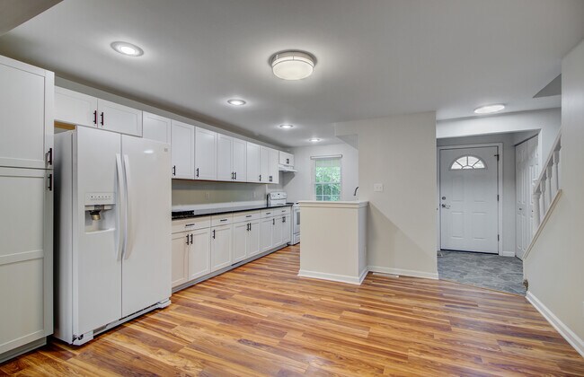 Foto del edificio - 204 Parkwood Dr