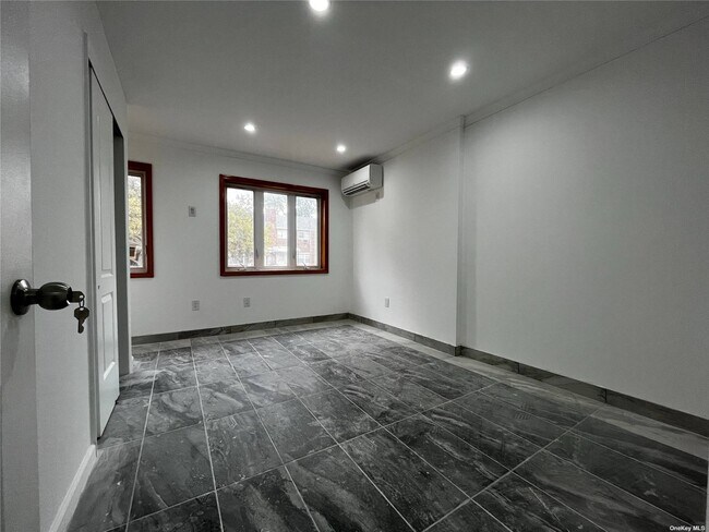 Foto del edificio - 147-30-147-77 77th Ave