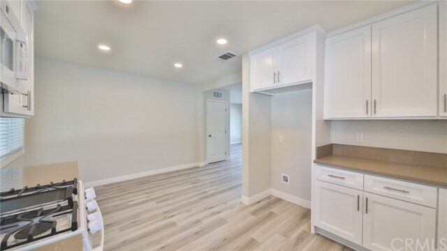 Primary Photo - 223 N Lincoln Ave
