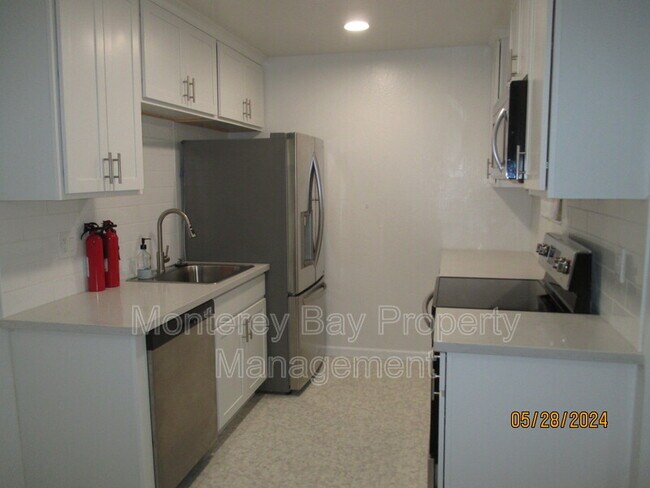 Foto del edificio - 3103 Golden Oaks Lane