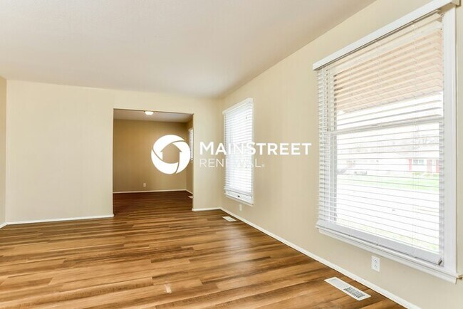 Foto del edificio - 4 Bedroom Pet-Friendly Home in Florissant,...