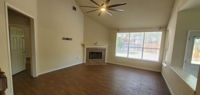 Building Photo - 9018 Red Hawk Ct