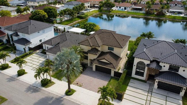 Building Photo - 4450 SW 164th Ave