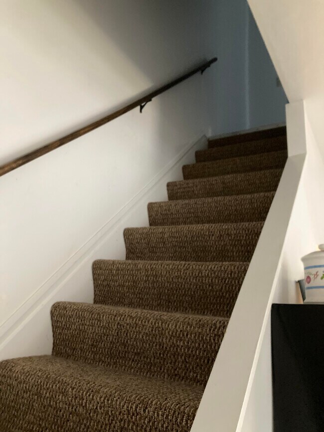 Foto del edificio - 2340 E Carson St