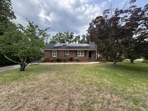 Building Photo - 726 Wisteria Dr
