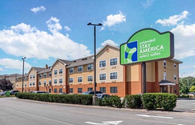 Building Photo - Furnished Studio-Chicago - O'Hare - North