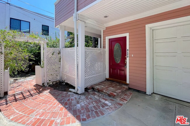 Foto del edificio - 4177 Duquesne Ave