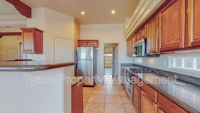 Building Photo - 4401 Beresford Ln NW