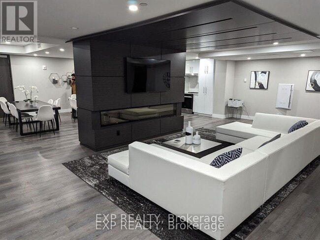 Photo du bâtiment - 15 Queen St S