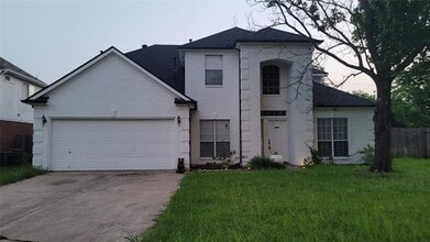 Building Photo - 5917 Lakeview Ct