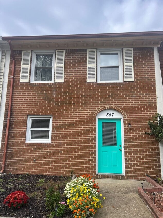 547 Barberton Dr, Virginia Beach, VA 23451 House Rental in Virginia