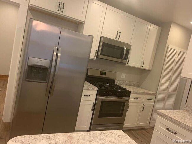 Foto del edificio - 9459 Mitchell St