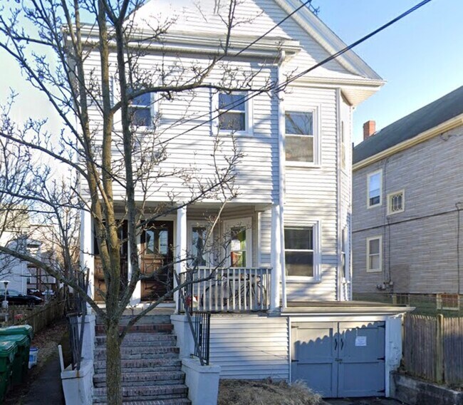 Building Photo - 12 Pinkham Rd