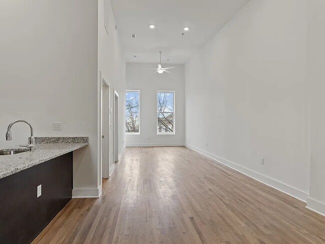 Foto del edificio - 109 E Broad St