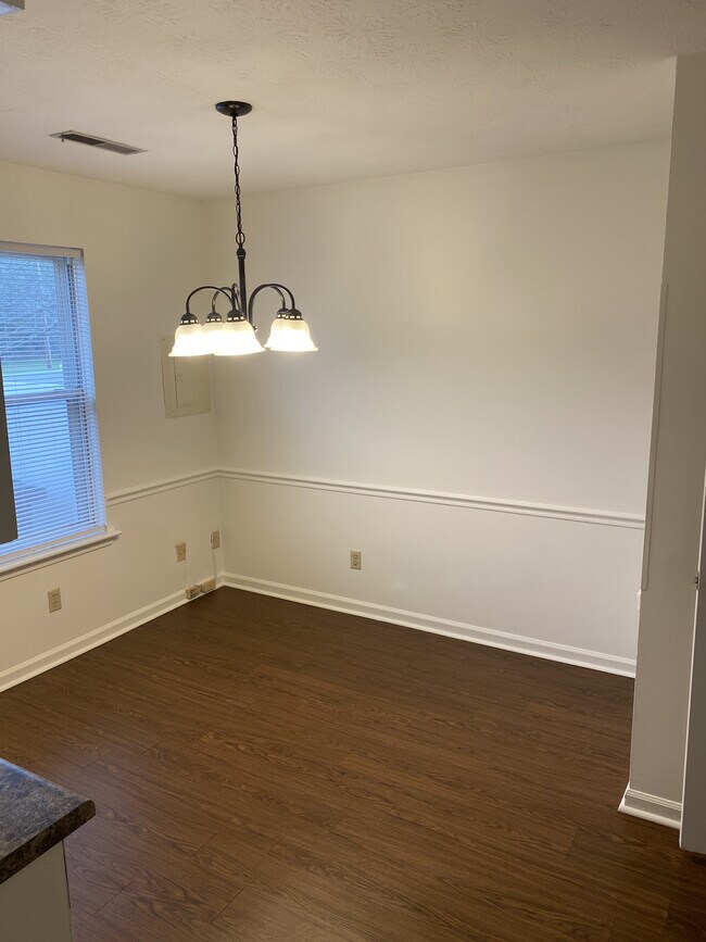 Foto del edificio - 514 Deer Lick Pl