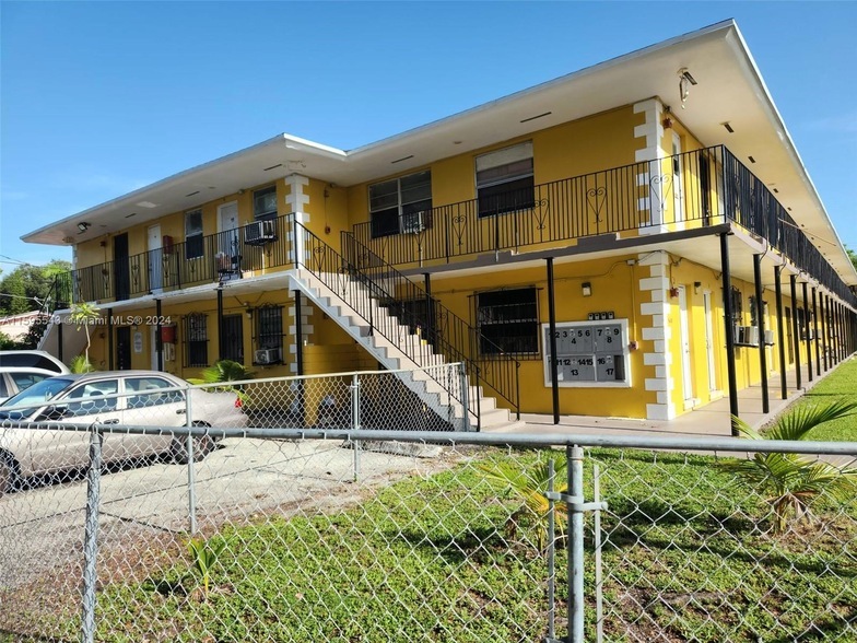 Building Photo - 5600 NW 7th Ct
