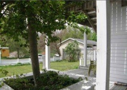  - 1084 Michigan Ave