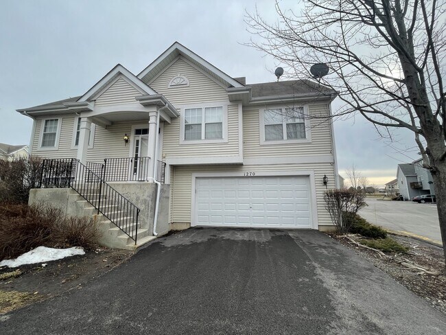 Building Photo - 1270 Derry Ln
