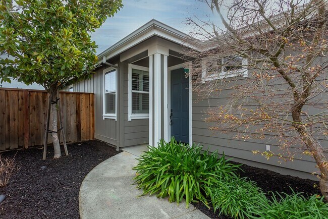 Foto del edificio - Modern Elegance in the Heart of North Napa