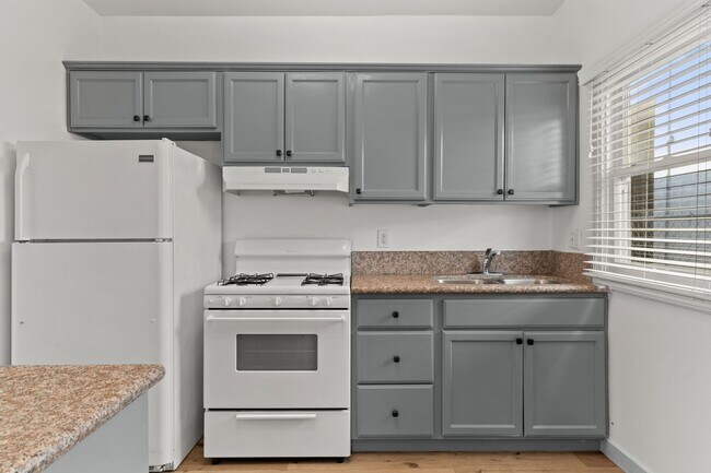 Foto del edificio - 526 Magnolia Ave