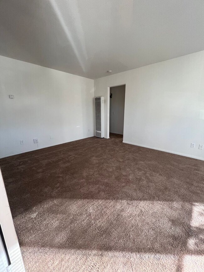 Foto del edificio - 3BR/1BA Single Family Home (920 SF)