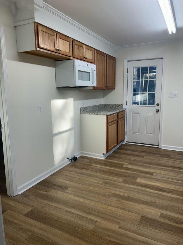 Foto del edificio - 1914 W Oakland Ave