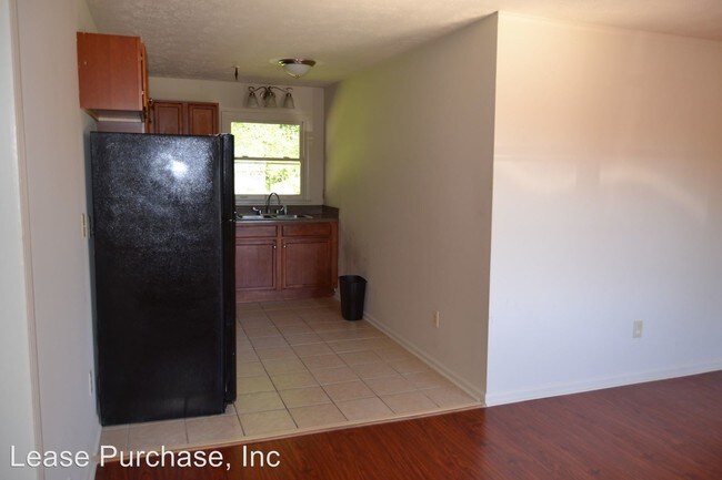 Building Photo - 3 br, 1.5 bath Apartment - 4443 A Ben Hill Rd