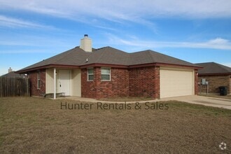Building Photo - 3905 Bolivar Dr