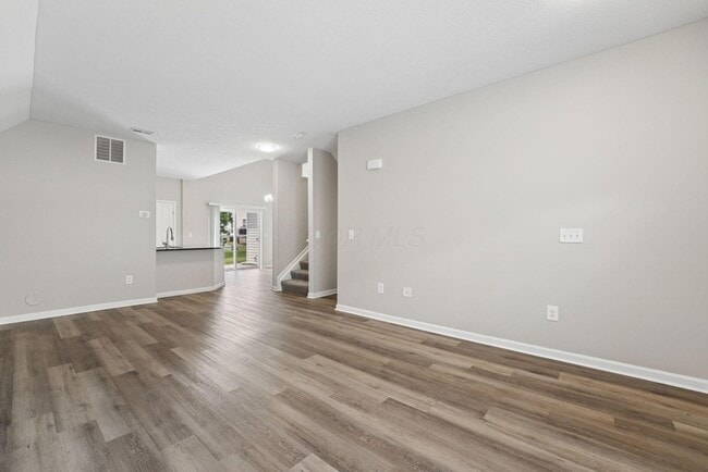 Building Photo - 2017 River Rock Way