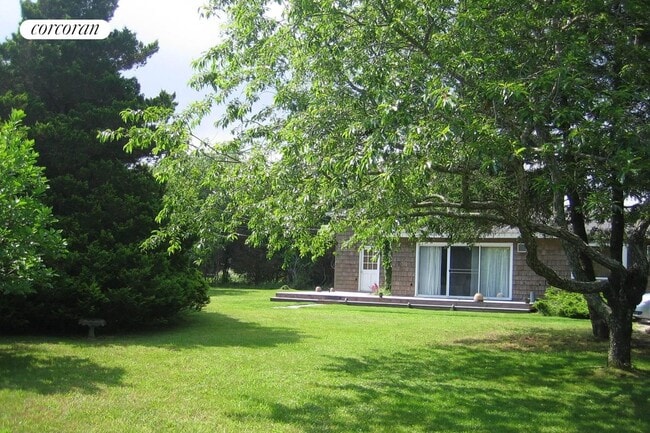 Building Photo - 176 Bluff Rd