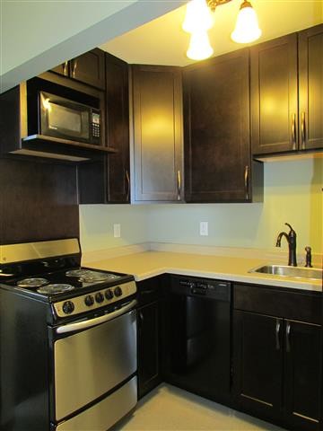 Foto principal - 1212 E 2nd St
