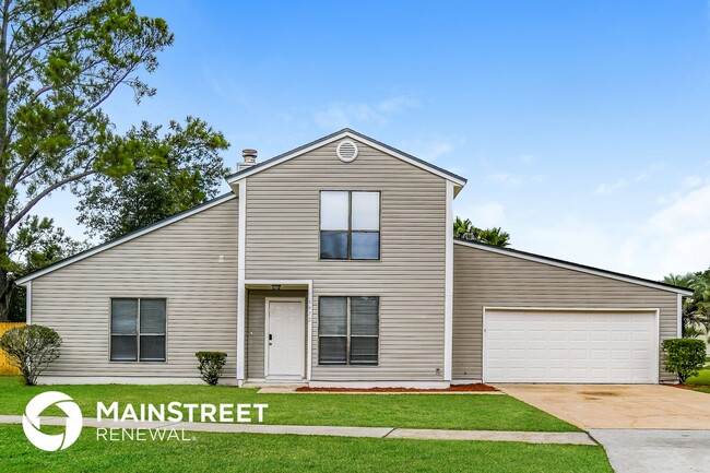 Building Photo - 6472 Dickens Dr