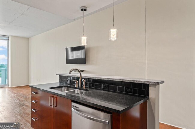 Foto del edificio - 361 17th St NW