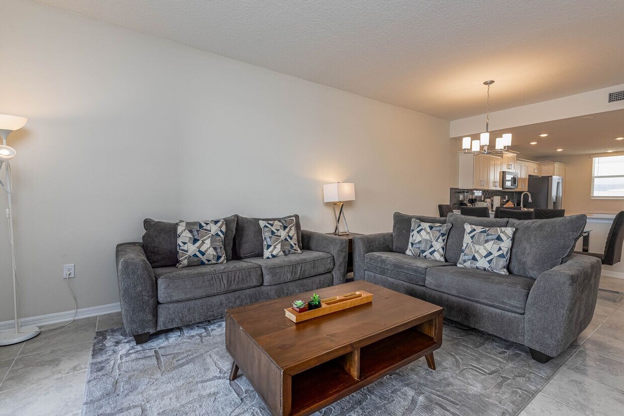 Foto principal - 3171 Paradox Cir