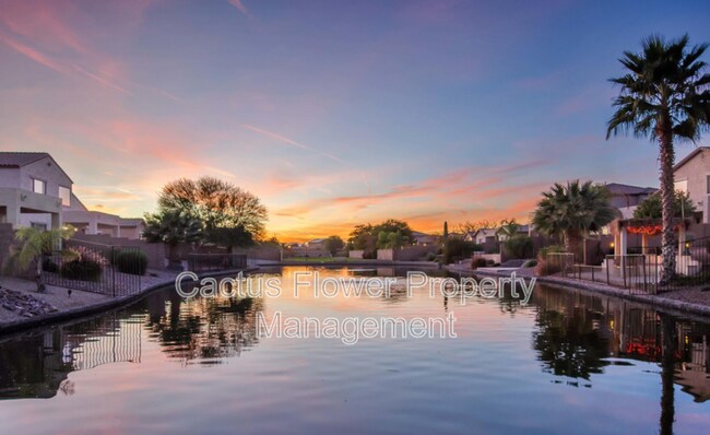 Photo - 749 E La Costa Dr House