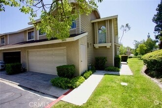 Building Photo - 21082 Berry Glen