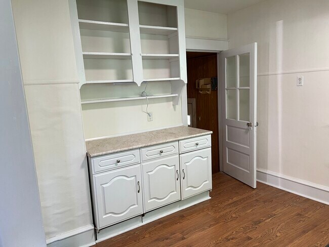 Foto del edificio - 116 Elm Ave