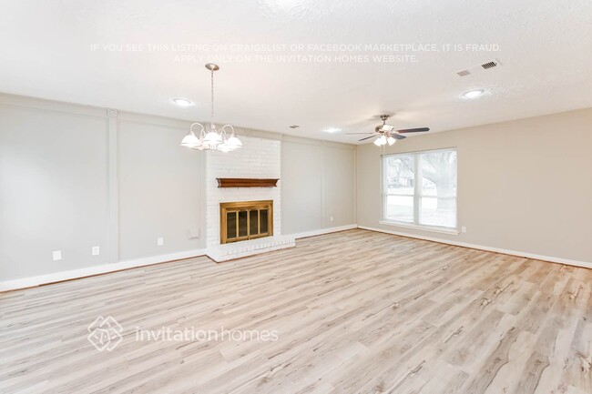 Foto del edificio - 3602 Rolling Forest Dr