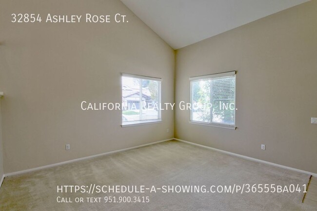 Foto del edificio - 32854 Ashley Rose Ct