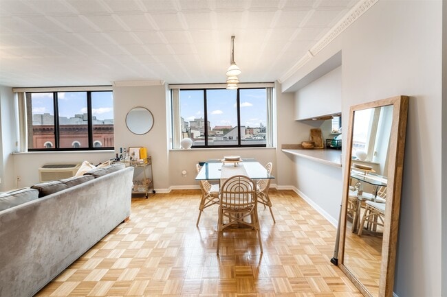 Foto del edificio - 300 NEWARK St